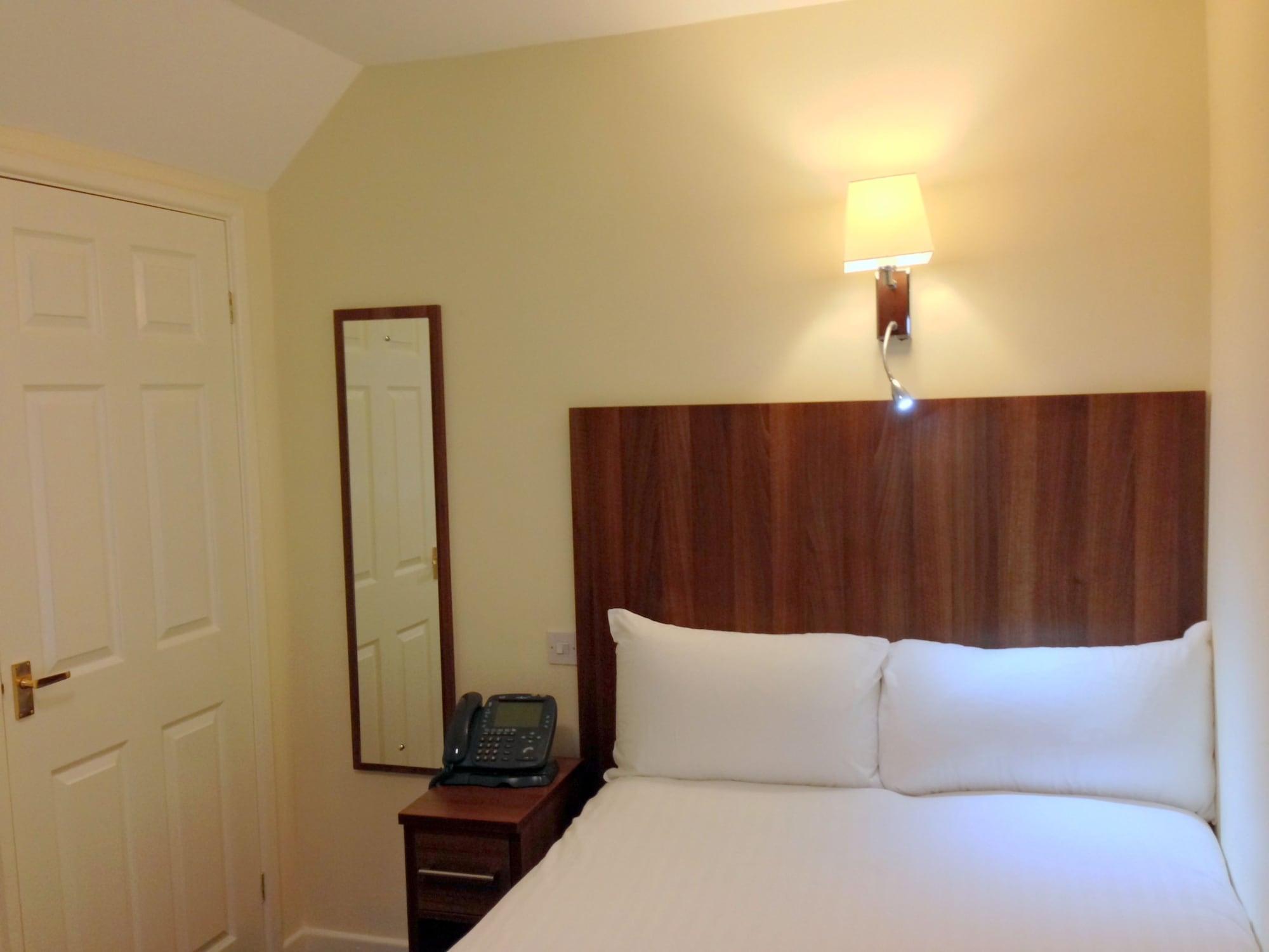 Ely House Hotel Wolverhampton Exteriör bild
